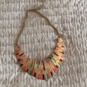 Collar necklace